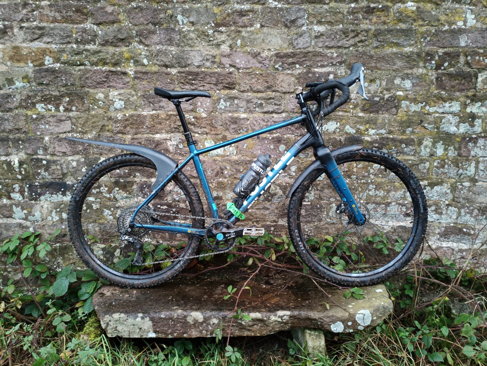 Mudguards on gravel discount bike